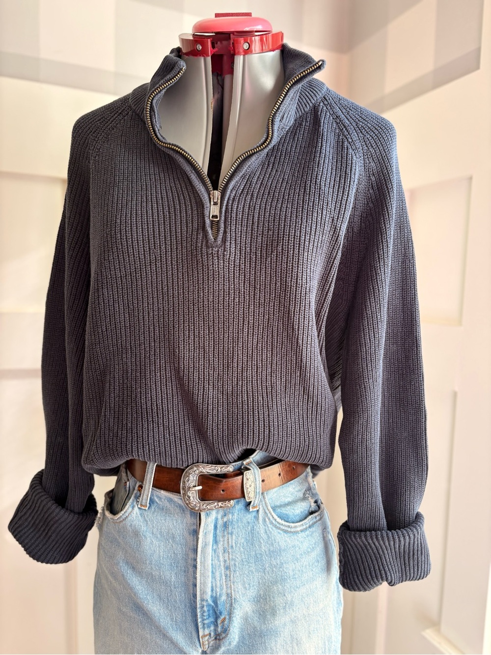 GAP V-Neck Ribbed Pullover in Navy Large - Picture 7 of 8